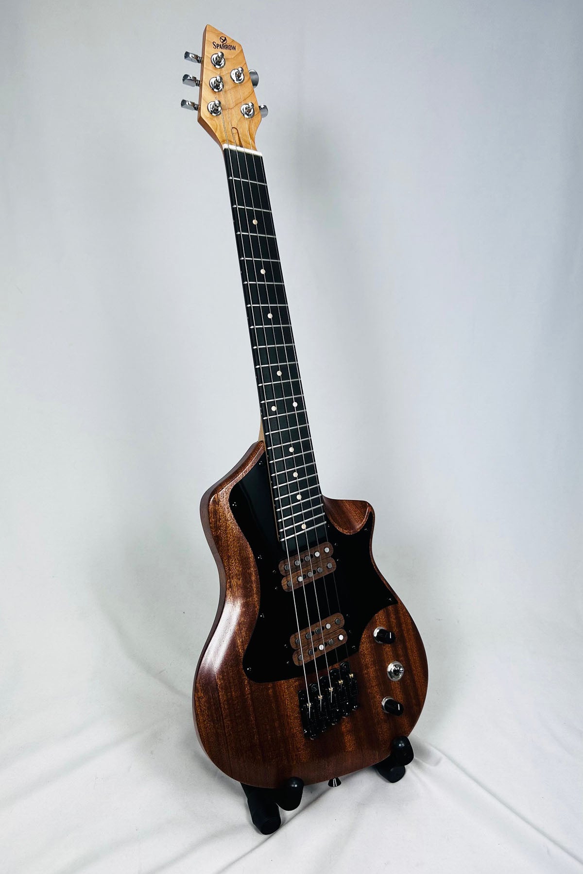 
                  
                    Sparrow Songbird Elite Multi-Scale 5-String Baritone Electric Ukulele (case included)
                  
                