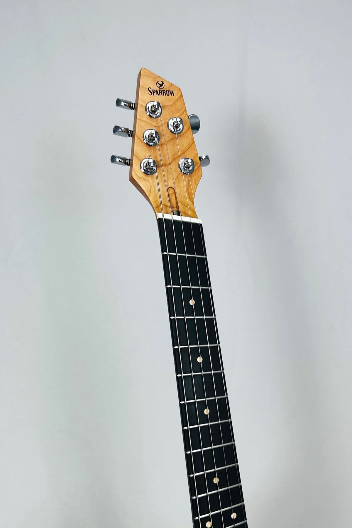 
                  
                    Sparrow Songbird Elite Multi-Scale 5-String Baritone Electric Ukulele (case included)
                  
                